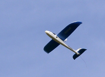 es 977