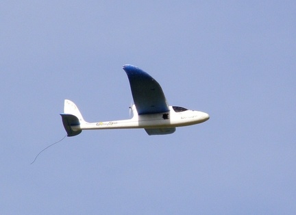 es 975